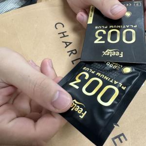 Bao cao su nhiều gel Platium - Hộp 10 chiếc